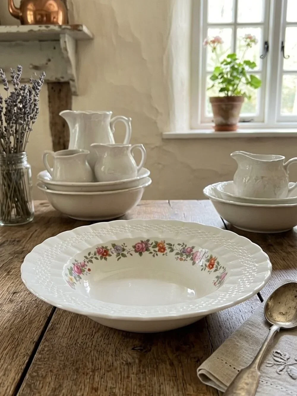 Vintage Ambassador Ware by Simpsons (Potters) Ltd Cobridge, England Soup Bowl